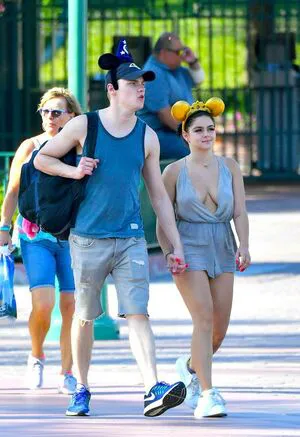 Ariel Winter OnlyFans Leaked Free Thumbnail Picture - #ey0xe5Xrvr