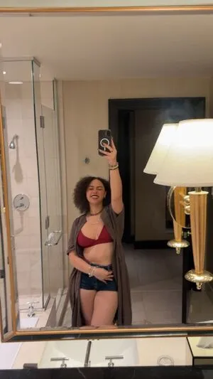 Arielle Tara OnlyFans Leaked Free Thumbnail Picture - #Q8jWpWfxpa