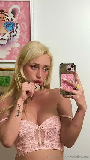 Arielleaube OnlyFans Leaked Free Thumbnail Picture - #pdNYrwPrPt