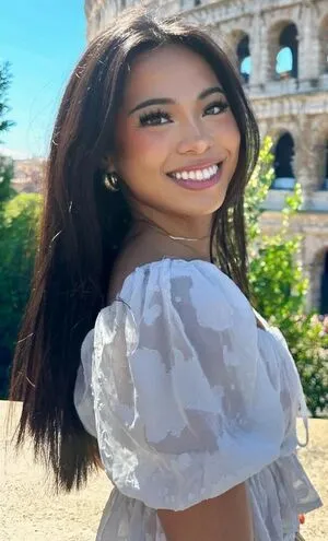 Arienne Monteclar OnlyFans Leaked Free Thumbnail Picture - #x5bVv22bfv