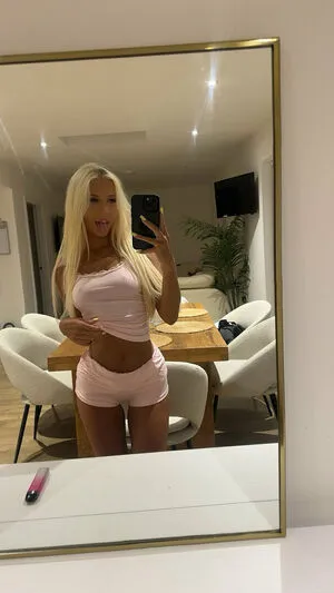 Arigrayx OnlyFans Leaked Free Thumbnail Picture - #Y3OUub2P34