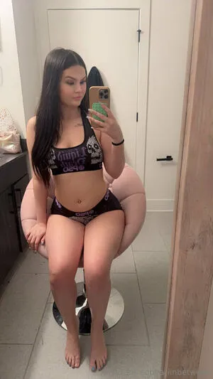 Ariinbetween OnlyFans Leaked Free Thumbnail Picture - #ligvHfCfwM