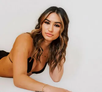 Arleigh Burke OnlyFans Leaked Free Thumbnail Picture - #5SAIyciCMy