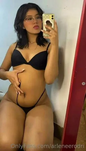 Arleneerodri OnlyFans Leaked Free Thumbnail Picture - #pmzFCvk7rn