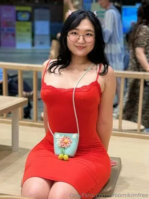 Aroomikimfree OnlyFans Leaked Free Thumbnail Picture - #7CRGWFP81V