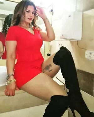 Aroua Dh OnlyFans Leaked Free Thumbnail Picture - #H7087HzNAv