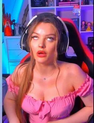 Aroyitt OnlyFans Leaked Free Thumbnail Picture - #y93FoEtnWr