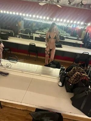 Arrowmarzetti OnlyFans Leaked Free Thumbnail Picture - #4xdGiww1rc