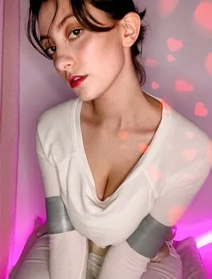 Art By Livvv OnlyFans Leaked Free Thumbnail Picture - #aV8xHipif1