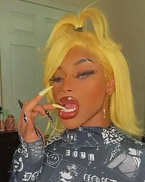 Artiethepixieee OnlyFans Leaked Free Thumbnail Picture - #QqJupDIhdN