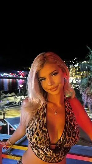 Artinesa Kurtishi OnlyFans Leaked Free Thumbnail Picture - #2BfBoxRCyn