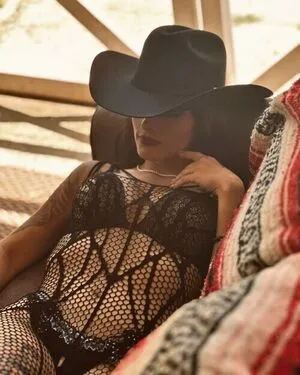 Artoftheequine OnlyFans Leaked Free Thumbnail Picture - #Byp3not0Qy
