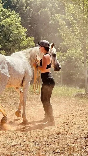 Artoftheequine OnlyFans Leaked Free Thumbnail Picture - #xYMnmnqvxe