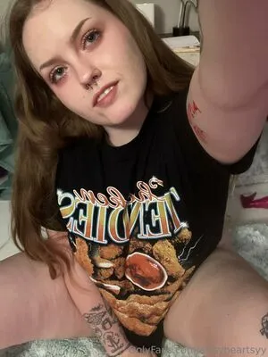 Artsyheartsyy OnlyFans Leaked Free Thumbnail Picture - #O2Z3MttFc6