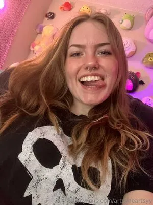 Artsyheartsyy OnlyFans Leaked Free Thumbnail Picture - #mRd5S7fBL4