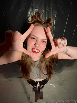 Artsyheartsyy OnlyFans Leaked Free Thumbnail Picture - #qxgzWIabx7