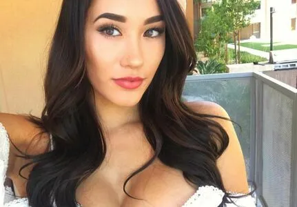 Arya Rae OnlyFans Leaked Free Thumbnail Picture - #TkPOiroaCU
