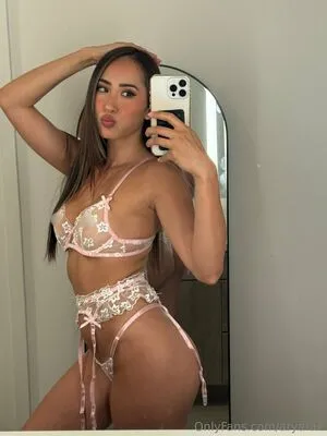 Aryarae OnlyFans Leaked Free Thumbnail Picture - #JtFrTmq7c9