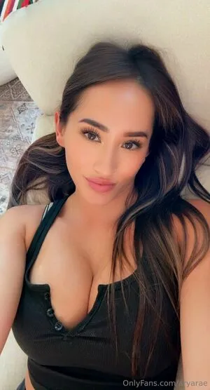 Aryarae OnlyFans Leaked Free Thumbnail Picture - #Z8AsP0R0Mo