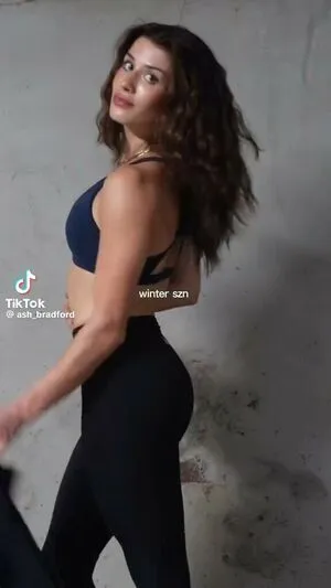 Ash Bradford OnlyFans Leaked Free Thumbnail Picture - #7lE1p8MOL4