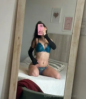 Ash Ley Rose OnlyFans Leaked Free Thumbnail Picture - #92ChKaoW3K