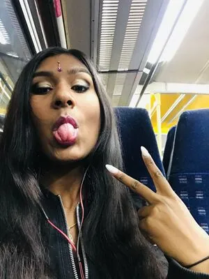 Ash Sarkar OnlyFans Leaked Free Thumbnail Picture - #LGFMGk2he0