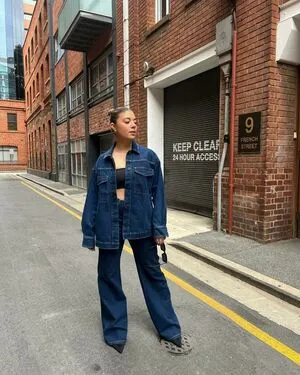 Asha Lanzoni OnlyFans Leaked Free Thumbnail Picture - #ZQEvXelDEP