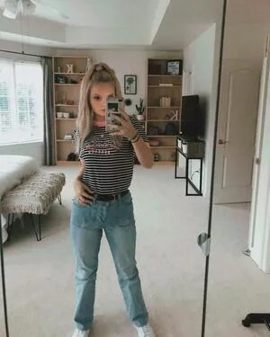 Ashby Florence OnlyFans Leaked Free Thumbnail Picture - #HZcTY25hRh