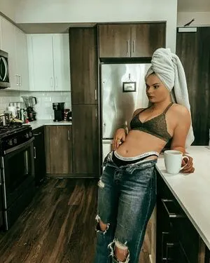 Ashby Florence OnlyFans Leaked Free Thumbnail Picture - #K19e6Ps10O