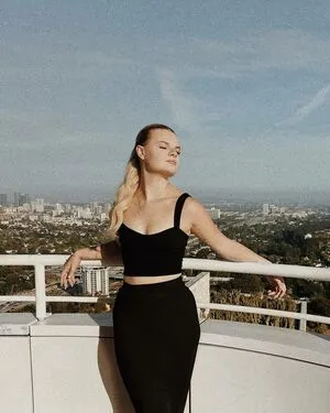 Ashby Florence OnlyFans Leaked Free Thumbnail Picture - #LFSaoxVMHg