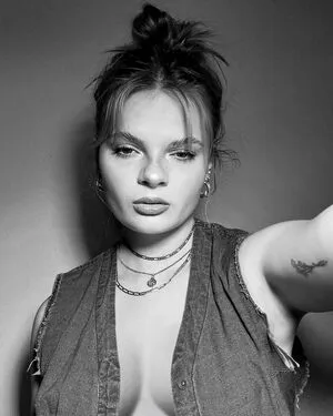 Ashby Florence OnlyFans Leaked Free Thumbnail Picture - #jOlVExKk0K