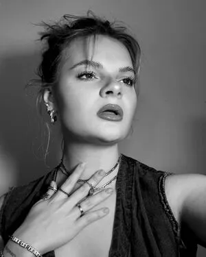 Ashby Florence OnlyFans Leaked Free Thumbnail Picture - #nVuhWnWkjs