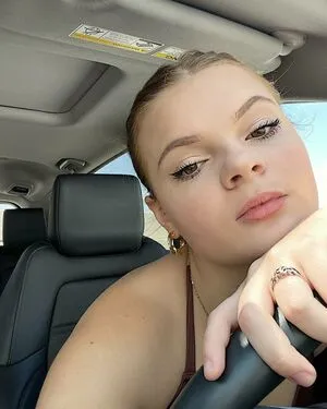 Ashby Florence OnlyFans Leaked Free Thumbnail Picture - #u6eWld7aqM