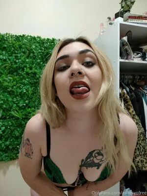 Ashesyofree OnlyFans Leaked Free Thumbnail Picture - #alyws6leJk