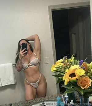 Ashhentrekin OnlyFans Leaked Free Thumbnail Picture - #w6dAEaXlYW