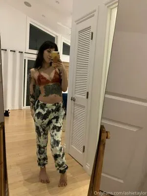 Ashietaylor OnlyFans Leaked Free Thumbnail Picture - #4fF1eRfrX5