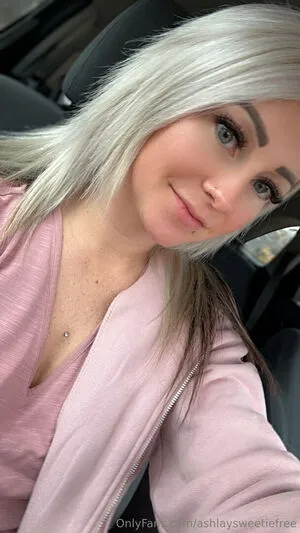 Ashlaysweetiefree OnlyFans Leaked Free Thumbnail Picture - #VLDUVWCUp0
