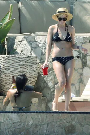 Ashlee Simpson Ross OnlyFans Leaked Free Thumbnail Picture - #MwrIysRvti