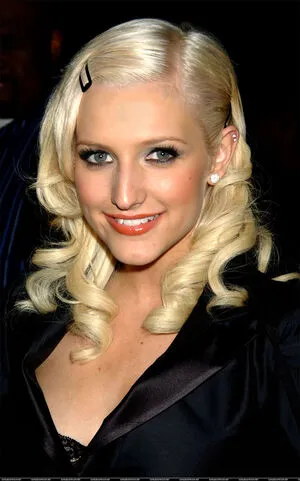 Ashlee Simpson Ross OnlyFans Leaked Free Thumbnail Picture - #QjD4z3E4Lg