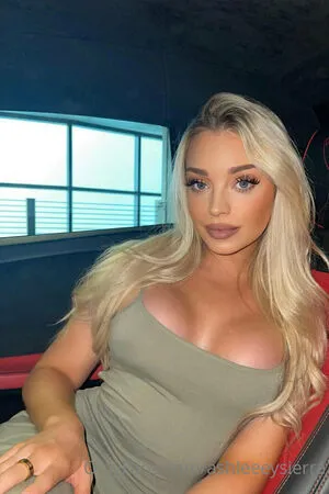 Ashleeeysierra OnlyFans Leaked Free Thumbnail Picture - #m7mYE4pBlt