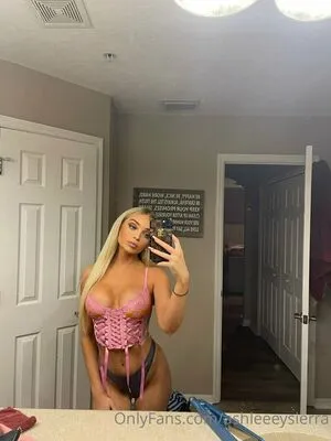 Ashleeeysierra OnlyFans Leaked Free Thumbnail Picture - #vR0TX4LZ3m