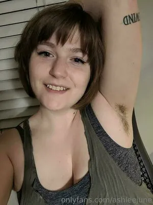 Ashleejune OnlyFans Leaked Free Thumbnail Picture - #LL55Lzc3Ux