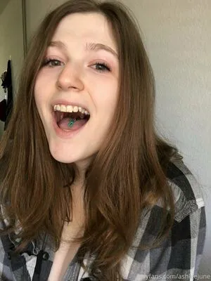Ashleejune OnlyFans Leaked Free Thumbnail Picture - #ivt8qUayXI