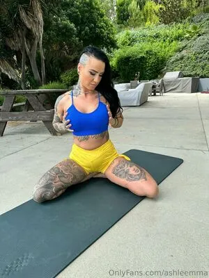 Ashleemma OnlyFans Leaked Free Thumbnail Picture - #WfctERdgc9