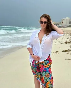 Ashleigh Burton OnlyFans Leaked Free Thumbnail Picture - #gdJwJr9Hnb