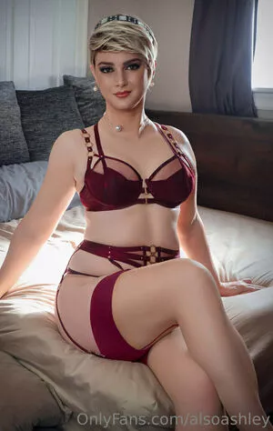 Ashley Barron OnlyFans Leaked Free Thumbnail Picture - #4npTB1Gnez