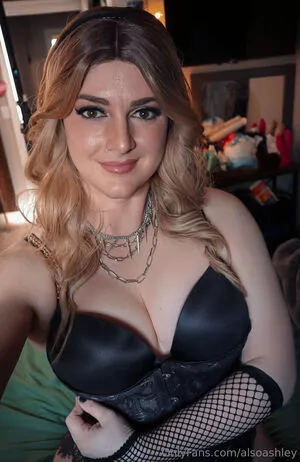 Ashley Barron OnlyFans Leaked Free Thumbnail Picture - #cNWESTsxis
