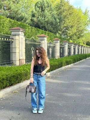 Ashley Bell OnlyFans Leaked Free Thumbnail Picture - #lo0aGdv6RE