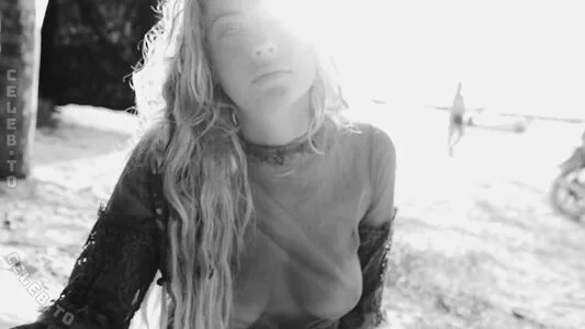 Ashley Benson OnlyFans Leaked Free Thumbnail Picture - #3CgY3tuNPn