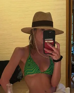 Ashley Benson OnlyFans Leaked Free Thumbnail Picture - #6vFPfLldg5